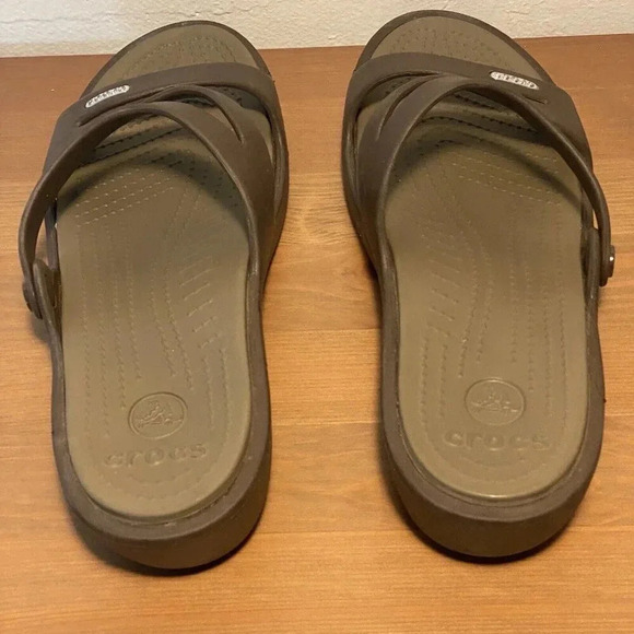 Crocs Sandals Women's Size 10 W Brown Strappy Slip On Casual - Picture 3 of 10